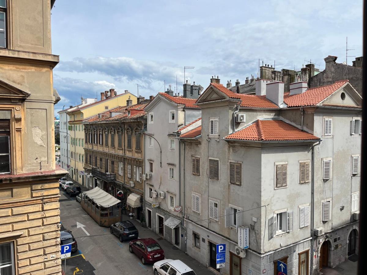 Апартаменты Apartman Lora Риека Экстерьер фото
